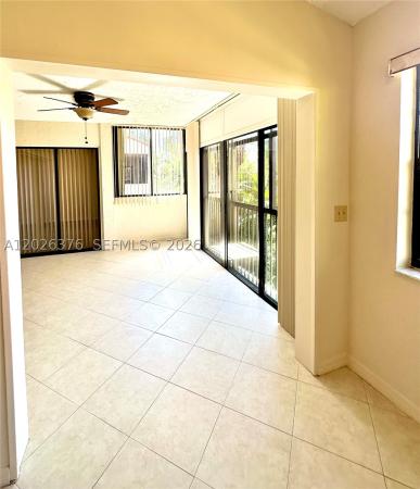 Emerald Oaks, 3176 Arbor Ln #2506, Hollywood, Florida 33021, image 2