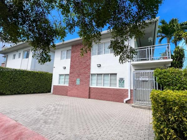 Bay Court, 6905 Bay Dr #13, Miami Beach, Florida 33141, image 1