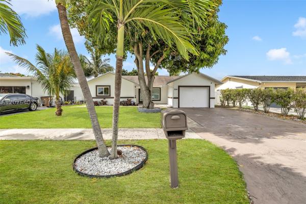 West Deerfield Beach, 3260 SW 2nd Ct, Deerfield Beach, Florida 33442, image 2