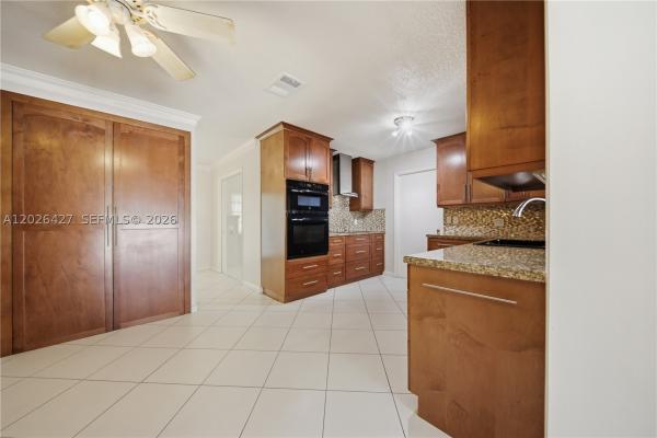 Hollywood Hills, 2202 N 42nd Ave, Hollywood, Florida 33021, image 1