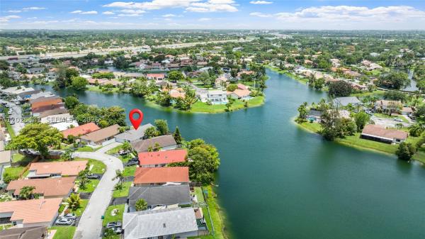 Waterford Patio Homes, 15037 Brighton Ln, Davie, Florida 33331, image 3