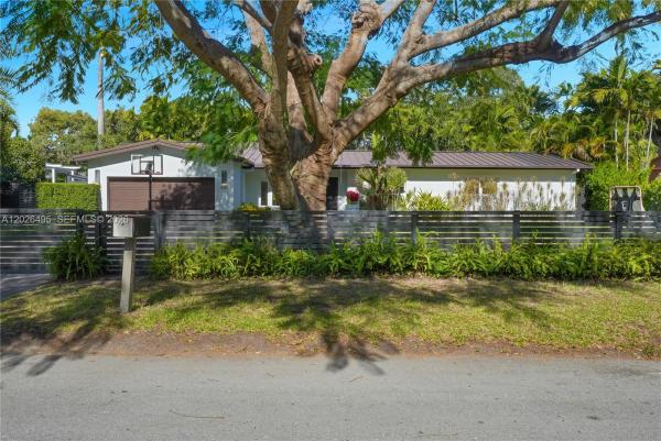 Snapper Creek Groves, 6111 SW 86th St, South Miami, Florida 33143, image 1