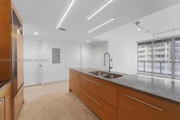 Icon Brickell Tower 1, 475 Brickell Ave #3513, Miami, Florida 33131, image 1