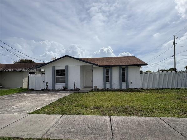 17995 SW 105th Ave, Unincorporated Dade County, Florida 33157, image 1