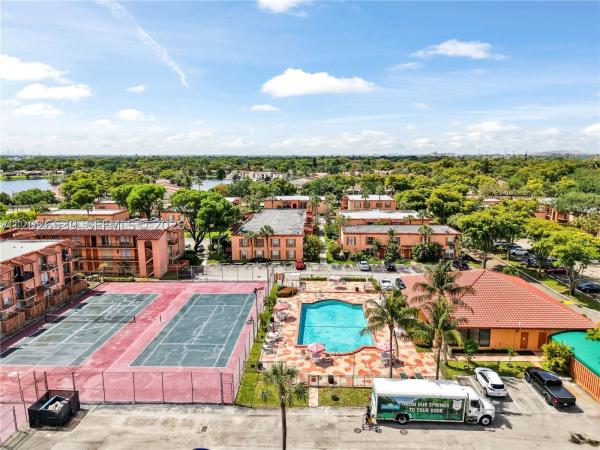 Cypress Village, 7231 Miami Lakes Dr #C5, Miami Lakes, Florida 33014, image 3