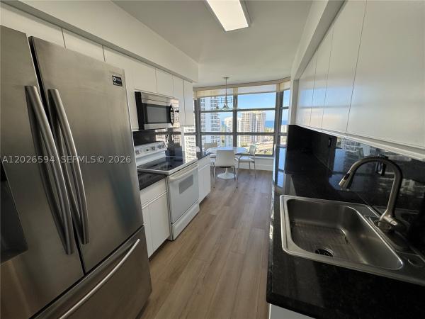 Mystic Pointe Tower 500, 3530 Mystic Pointe Dr #2709, Aventura, Florida 33180, image 3