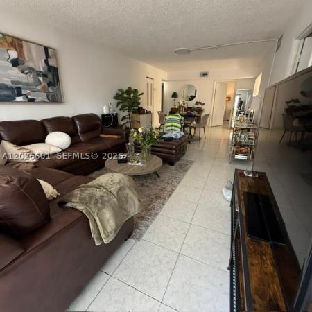 Ocean View Plaza, 2924 Collins Ave #301, Miami Beach, Florida 33140, image 2