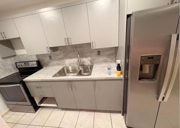 Leslie Estates, 2770 NW 193rd Ter, Miami Gardens, Florida 33056, image 1