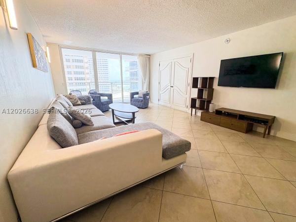 Parker Plaza Estates, 2030 S Ocean Dr #723, Hallandale Beach, Florida 33009, image 1