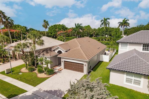 Sandal Bay At Pembroke Shores, 180 SW 167th Ave, Pembroke Pines, Florida 33027, image 2