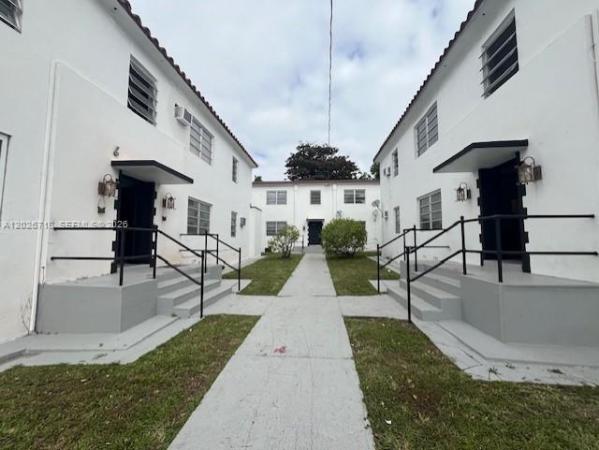 East Little Havana, Miami, Florida 33130, image 1