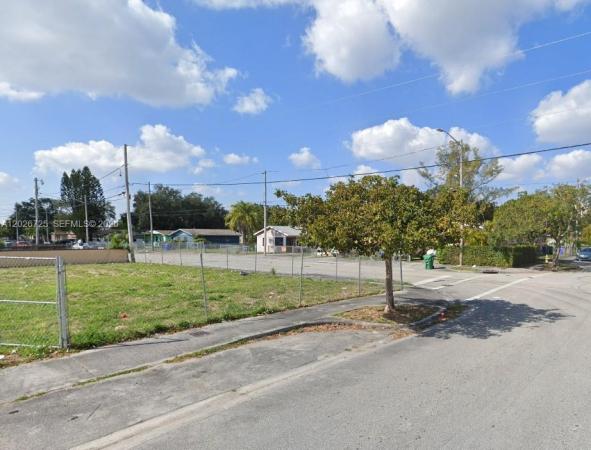 Fairhaven Gardens, Miami, Florida 33142, image 1