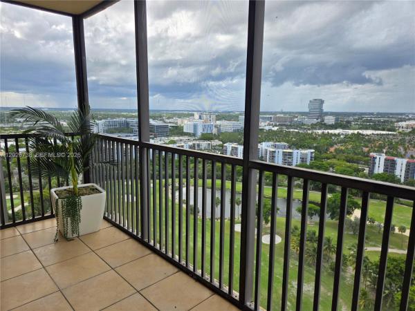 Coronado Tower 3, 20379 W Country Club Dr #2531, Aventura, Florida 33180, image 2