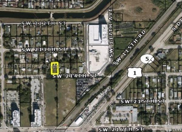 11801 SW 214th St, Unincorporated Dade County, Florida 33177, image 2