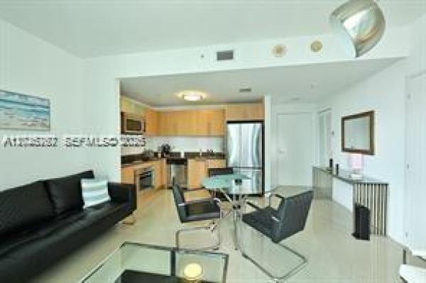 Met 1, 300 S Biscayne Blvd #T-2609, Miami, Florida 33131, image 1