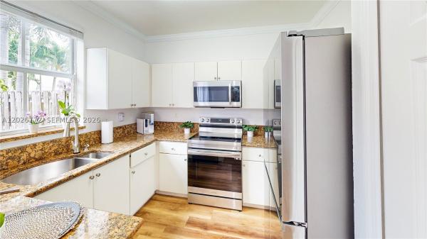 11866 SW 152nd Pl, Unincorporated Dade County, Florida 33196, image 3