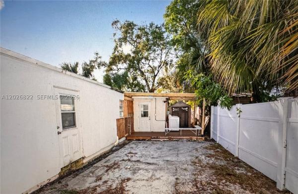 Riverside Park, 1705 Davie Blvd, Fort Lauderdale, Florida 33312, image 2