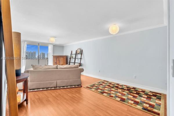 Commodore Plaza Tower, 2750 NE 183rd St #1801, Aventura, Florida 33160, image 3
