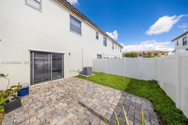 Bonterra, 9381 W 33rd Ln, Hialeah, Florida 33018, image 1