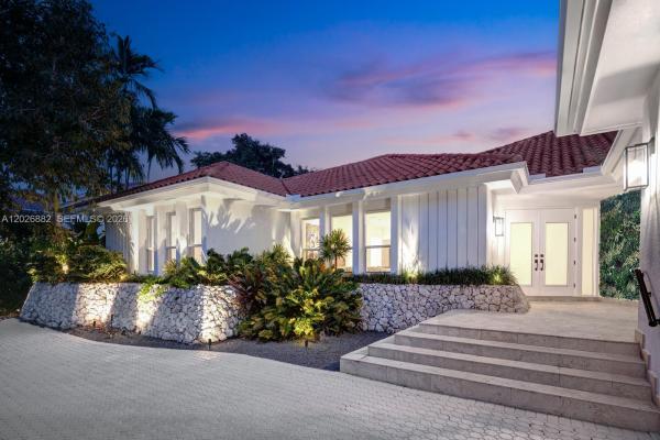 Cocoplum, 7155 E Lago Dr, Coral Gables, Florida 33143, image 1