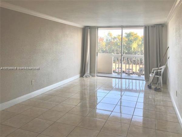 Bayview Palms, 1800 Sans Souci Blvd #305, North Miami, Florida 33181, image 2