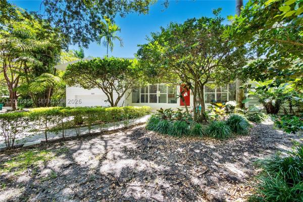 3520 Saint Gaudens Ct, Miami, Florida 33133, image 2