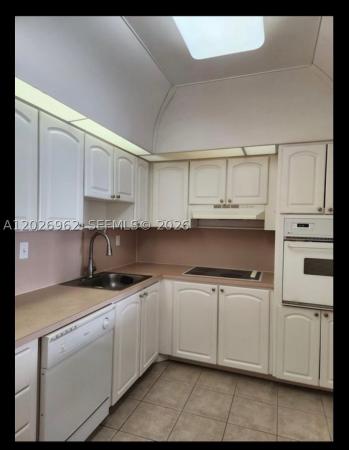 Oceanview A, 19390 Collins Ave #904, Sunny Isles Beach, Florida 33160, image 2