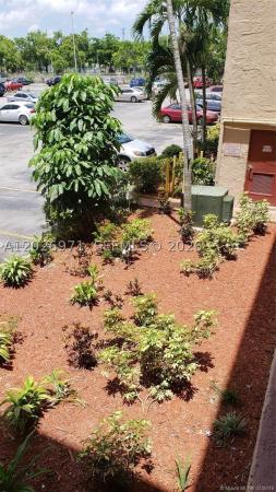 Kings Cove, 1325 W 68th St #214, Hialeah, Florida 33014, image 2