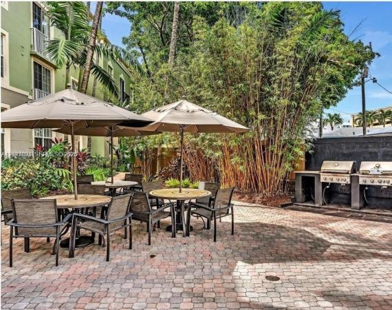 Regent Park At Young Circle, 1919 Van Buren St #111A, Hollywood, Florida 33020, image 1