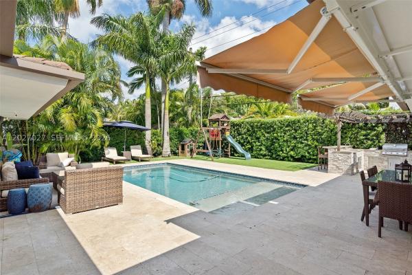 Coral Gables Country Club, 4750 Alhambra Cir, Coral Gables, Florida 33146, image 2