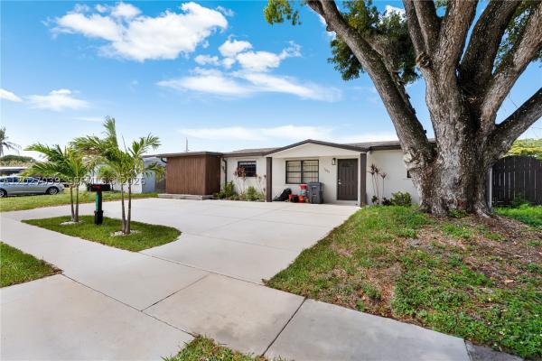 Boulevard Heights, 7051 Tyler St, Hollywood, Florida 33024, image 3