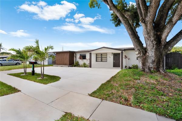 Boulevard Heights, 7051 Tyler St, Hollywood, Florida 33024, image 1