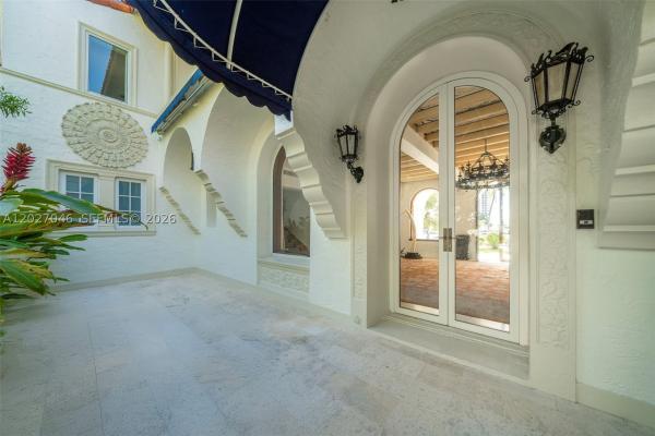 Pine Tree Drive, 4731 Pine Tree Dr, Miami Beach, Florida 33140, image 3
