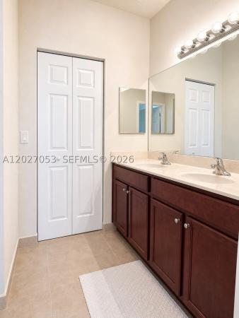 Emerald Creek Townhomes, 165 Emerald Creek Ter, Plantation, Florida 33325, image 1