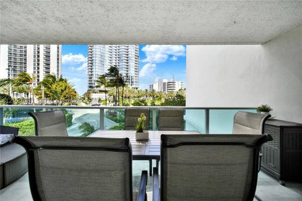 Arlen House East, 100 Bayview Dr #205, Sunny Isles Beach, Florida 33160, image 1
