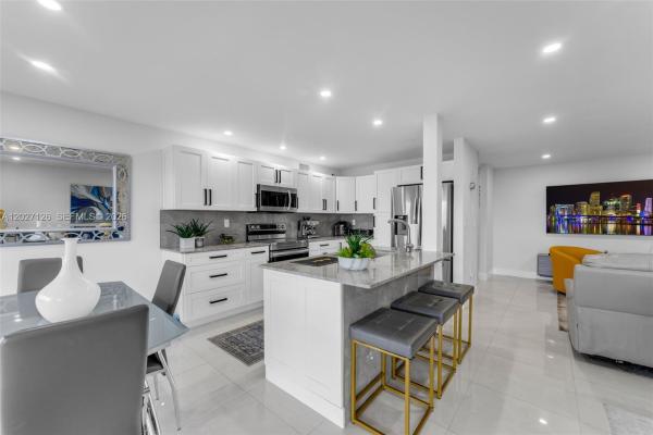 1350 SW 122nd Ave #415, Unincorporated Dade County, Florida 33184, image 1
