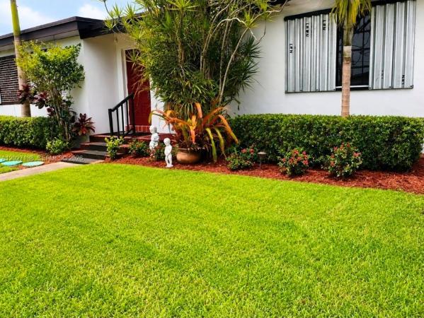 10420 SW 149th St, Unincorporated Dade County, Florida 33176, image 1
