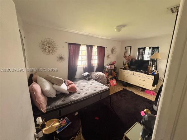 1100 NW 110th St, Unincorporated Dade County, Florida 33168, image 1