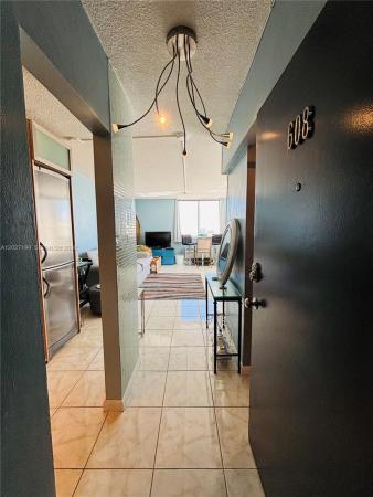 The Islander, 1255 Collins Ave #608, Miami Beach, Florida 33139, image 1