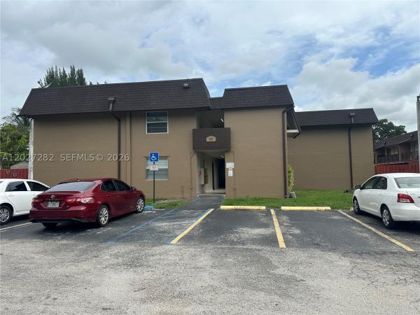 890 SW 129th Pl #208, Unincorporated Dade County, Florida 33184, image 2