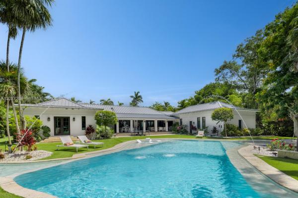 7101 SW 66th St, Unincorporated Dade County, Florida 33143, image 1