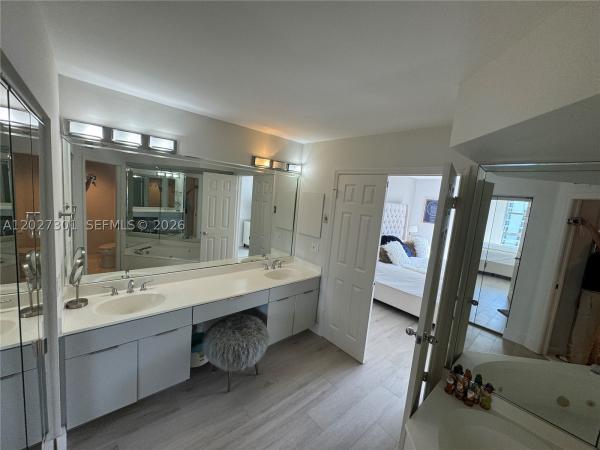Mystic Pointe Tower 400, 3500 Mystic Pointe Dr #2003, Aventura, Florida 33180, image 1