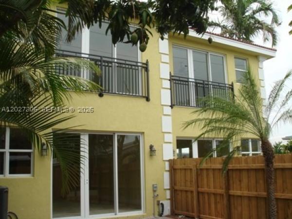 Lake Ridge, 1236 NE 14th Ave, Fort Lauderdale, Florida 33304, image 2