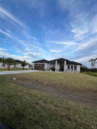 Lehigh Acres, 616 Maple Ave N, Lehigh Acres, Florida 33972, image 2