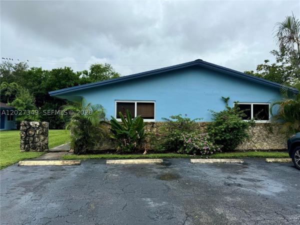 Devonshire, 2631 SW 13th Ave #1-3, Fort Lauderdale, Florida 33315, image 2