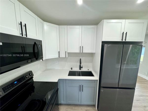 Devonshire, 2631 SW 13th Ave #1-3, Fort Lauderdale, Florida 33315, image 1