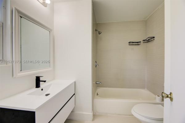 3327 Sapphire Rd, Lake Worth, Florida 33462, image 2