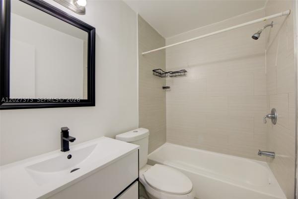 3327 Sapphire Rd, Lake Worth, Florida 33462, image 3