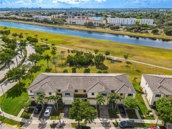 311 NE 194th Ln, Unincorporated Dade County, Florida 33179, image 3