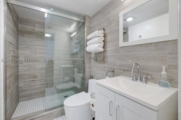 Waterview 1, 20505 E Country Club Dr #143, Aventura, Florida 33180, image 3